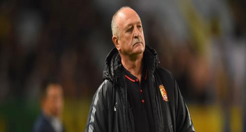 سكولاري يمدد عقده مع جوانجزو الصيني عقب الفوز بالدوري